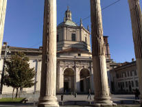 Foto di Milano (Colonne di San Lorenzo e omonima chiesa)